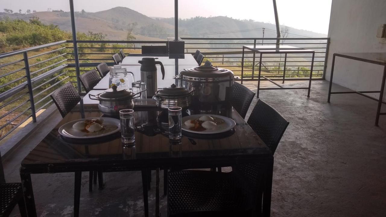 Vagamon Clouds Hotel Buitenkant foto